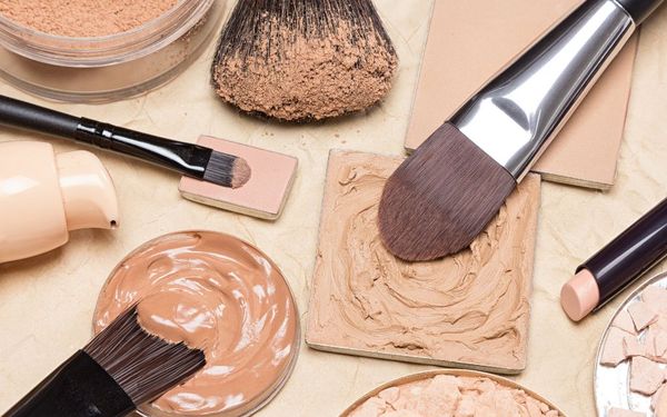 Tôn lên vẻ đẹp rạng ngời với phấn nền đẹp tự nhiên