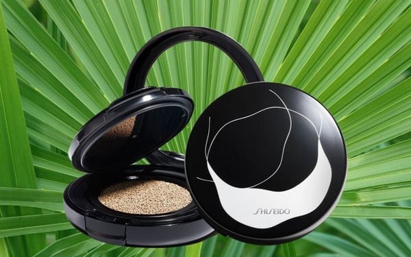 Review phấn nước Shiseido: Đánh thức vẻ đẹp làn da của bạn