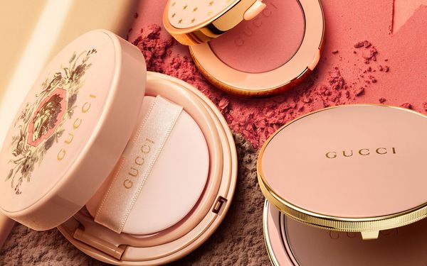 Phấn phủ Gucci - Công nghệ vàng trong việc kiểm soát dầu trên da