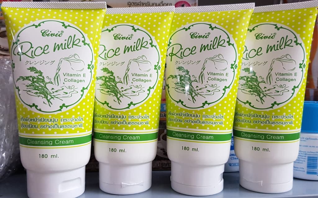 Review chi tiết từ A-Z về sữa rửa mặt Rice Milk của Thái Lan