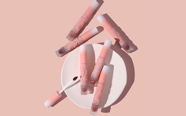 Son kem nội địa Trung có gì khiến giới trẻ mê mẩn?