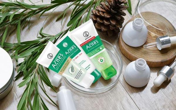Review sữa rửa mặt Acnes - Chân ái của làn da mụn