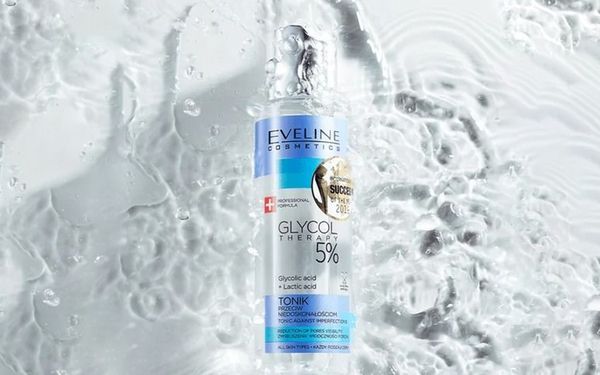 Review Toner Eveline: Sáng da, mờ thâm cùng Glycolic Acid