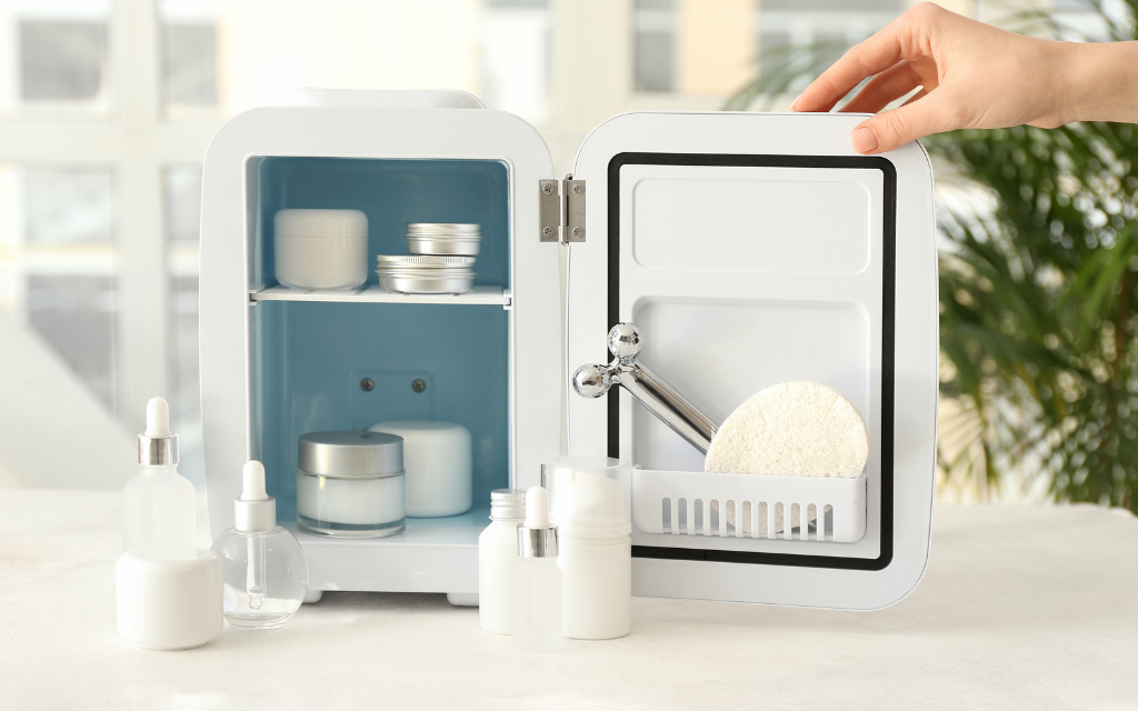 Có nên mua tủ lạnh đựng mỹ phẩm?