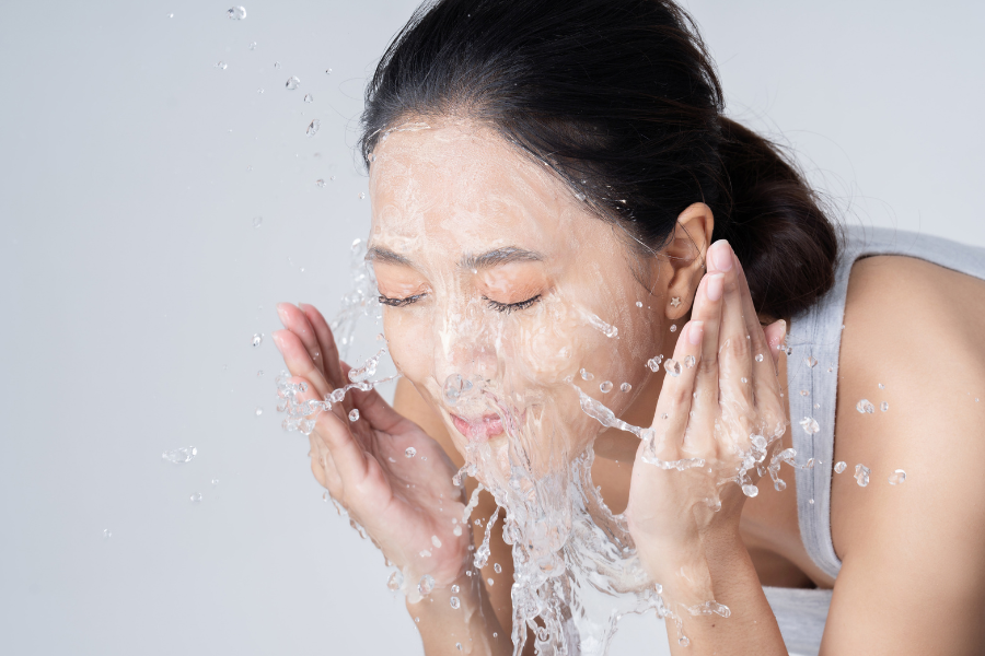 Nước muối và vai trò của nước muối khi chăm sóc da
