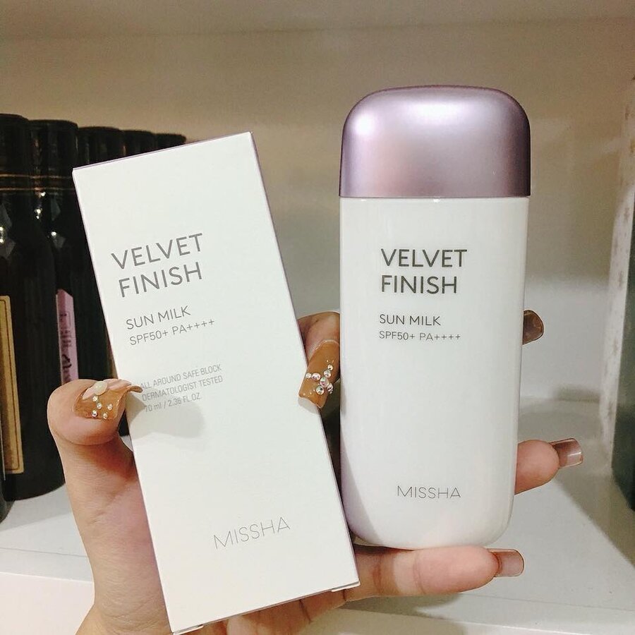 Kem chống nắng Missha tím - Missha Velvet Finish Sun Milk