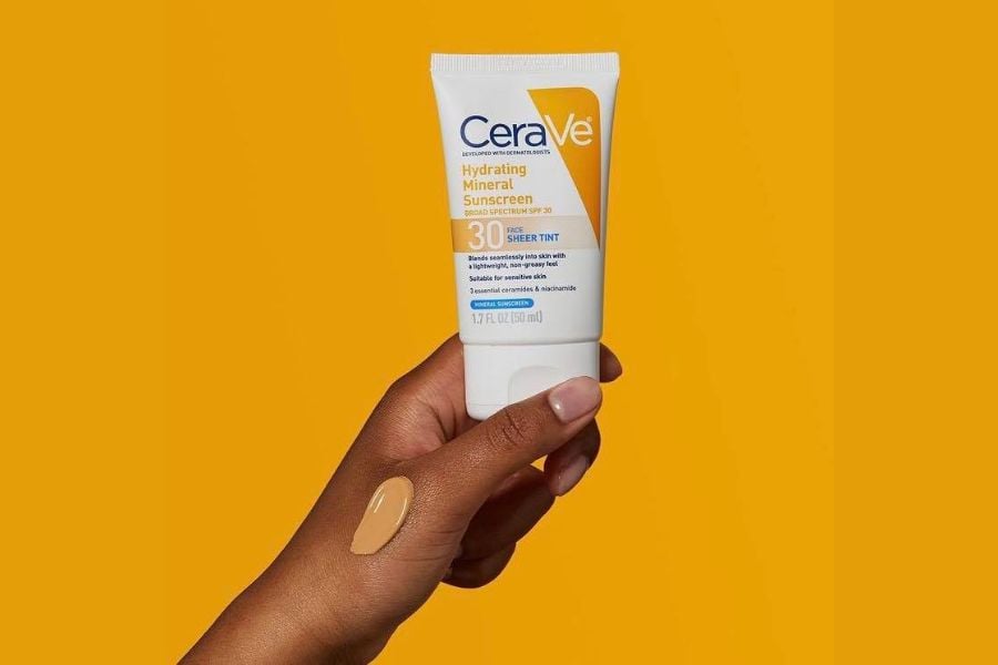 Review kem chống nắng CeraVe cho da nhạy cảm