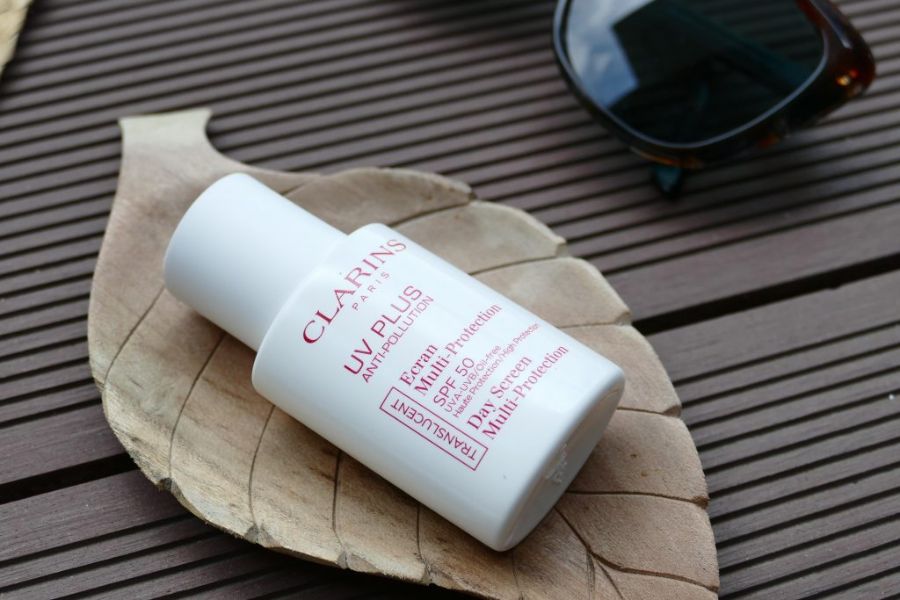 Kem chống nắng Clarins - mẹo bảo vệ da đến từ nước Pháp