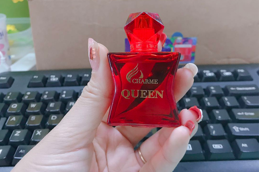 Nước hoa Charme mini Queen - mùi hương nữ tính và tinh tế