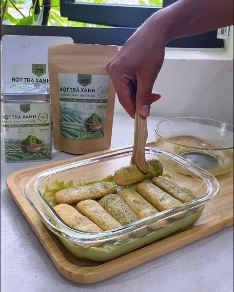 tiramisu-matcha-buoc-6-xep-banh-lop-2
