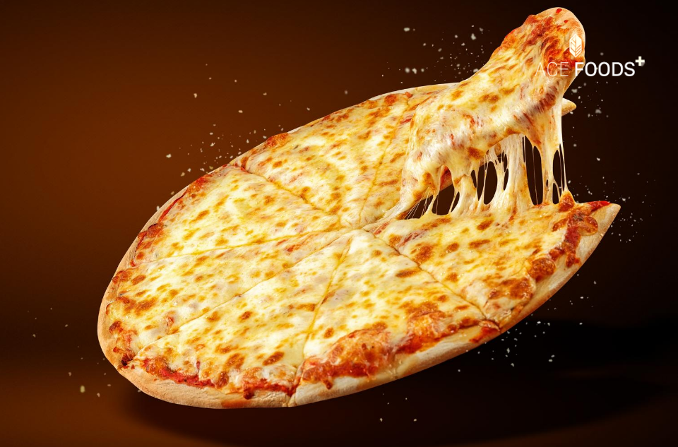 Pizza phủ lớp phô mai Mozzarella