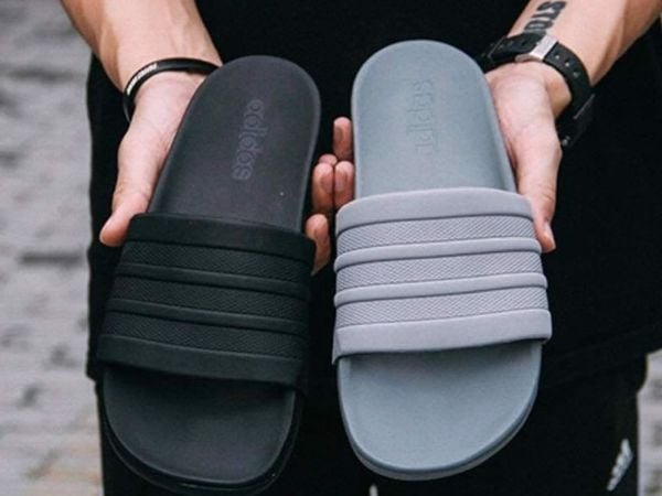 Kiểm tra chất lượng gia công của dép adidas chính hãng