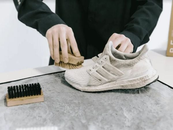 Những lưu ý khi giặt giày adidas mà bạn cần biết