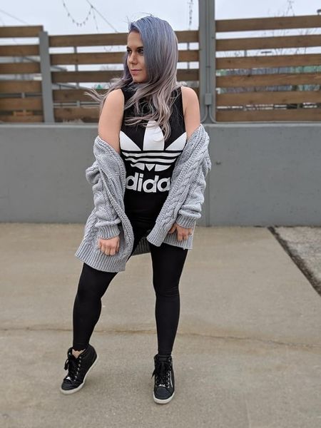 Hướng dẫn mix quần legging và áo tank top