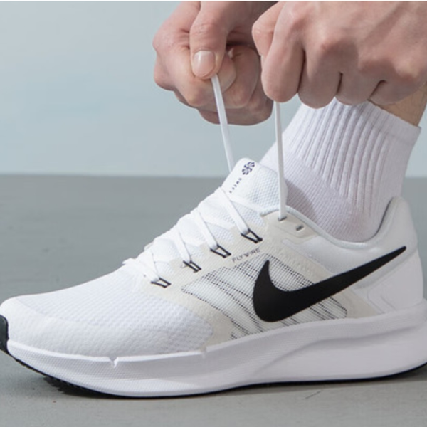 Giày Nike Max Solo và Run Swift 3
