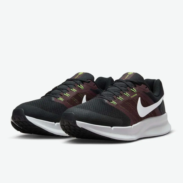 Giày Nike Max Solo và Run Swift 3