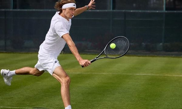 Chọn trang phục tennis