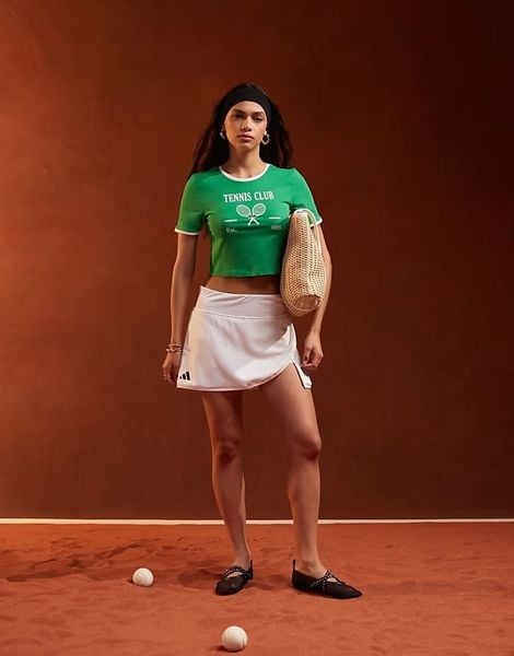 Gợi ý chân váy tennis phối theo phong cách thể thao