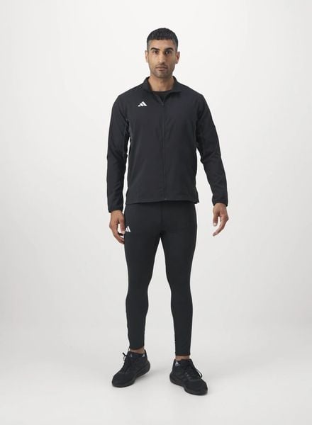 Hướng dẫn cách phối quần legging với giày thể thao đơn giản và ấm áp