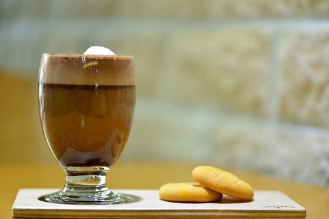 Chi Tiết Cách Làm Cacao Nóng / Lạnh Tại Nhà & Một Số Lưu Ý Quan Trọng