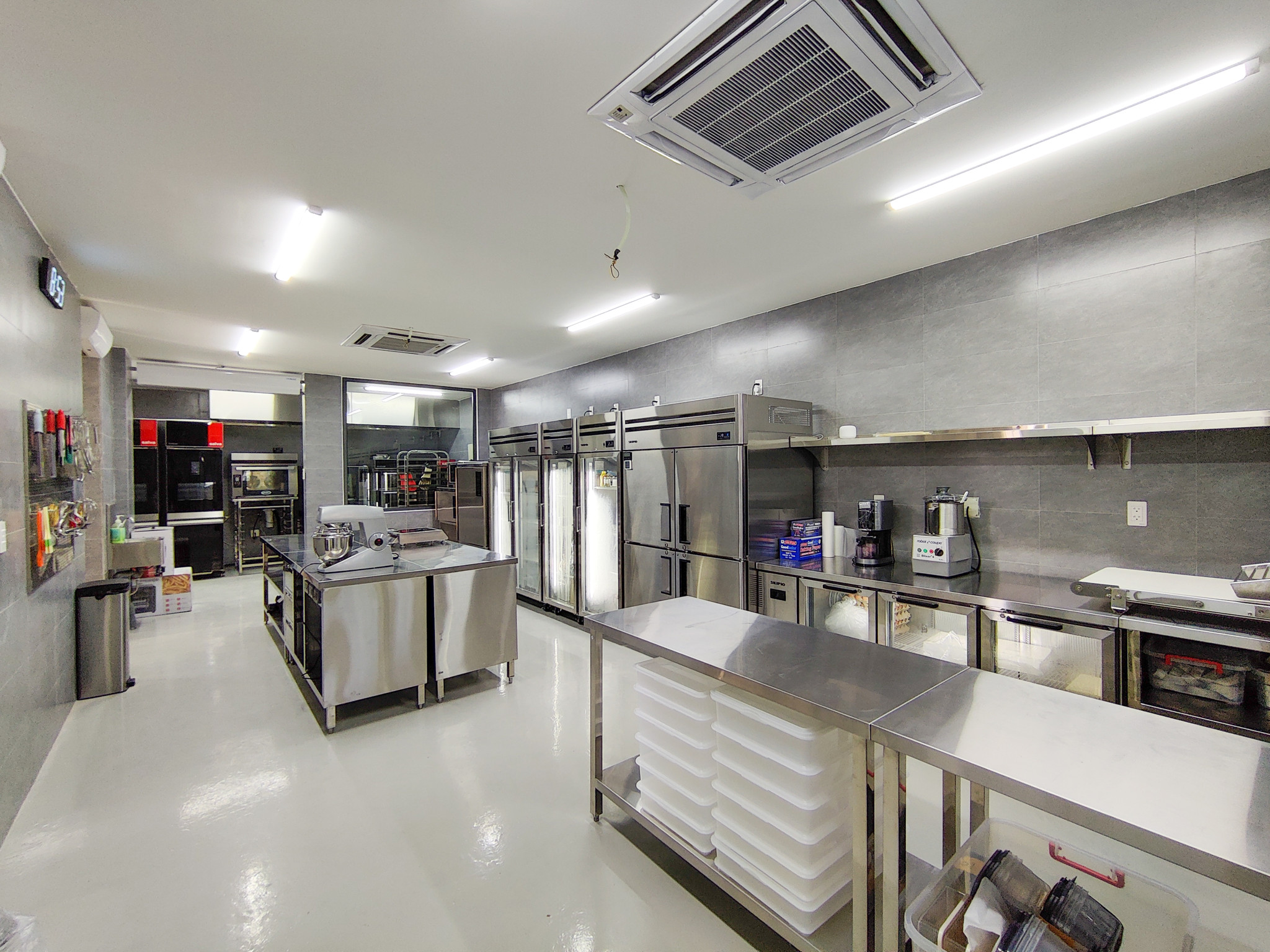 Thi công, lắp đặt bếp công nghiệp: Quy trình, kinh nghiệm và lưu ý