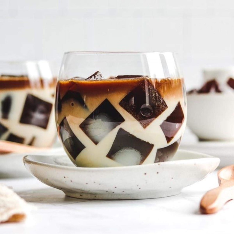 Cách pha cafe sữa đá với 3 loại thạch HOT nhất hiện nay