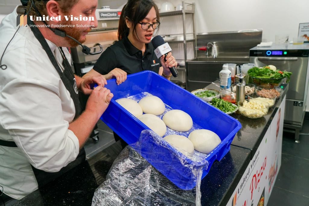 Italian Pizza Class With Chef Mattia Di Paolo At United Vision