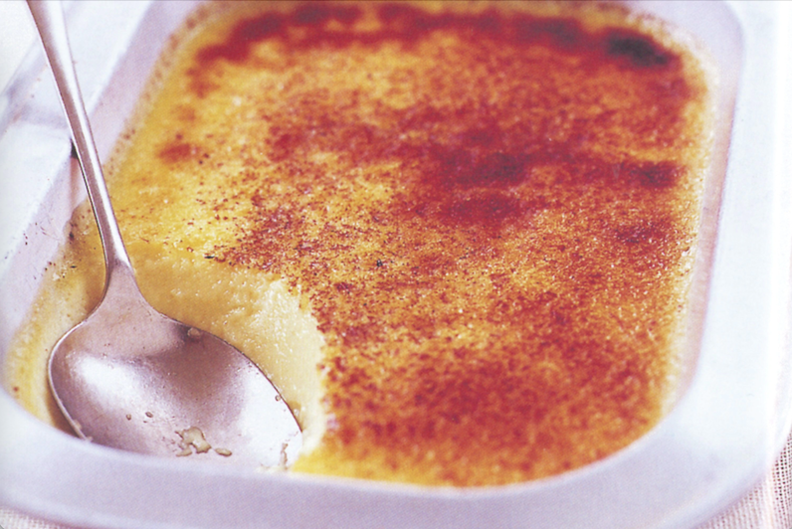 3 cách làm bánh custard mềm xốm và những bí mật cần lưu ý