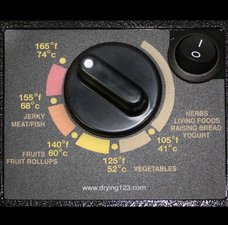 Máy sấy thực phẩm bật/tắt tín hiệu analog 4 khay (35-74°C) | EXCALIBUR