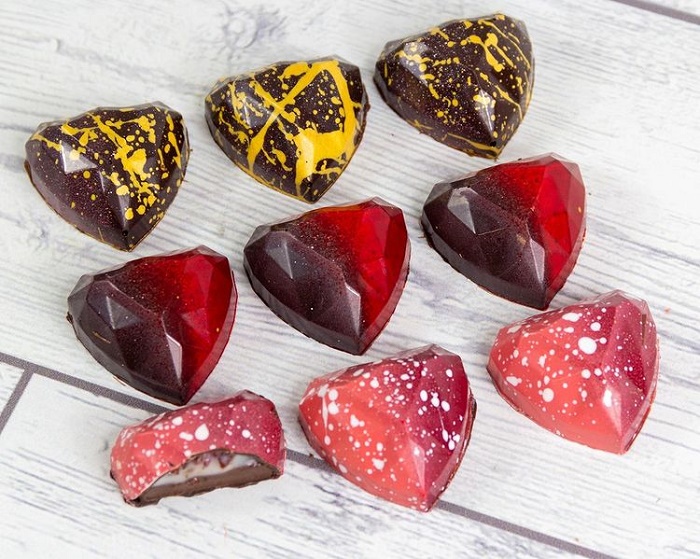 Màu thực phẩm: Phân biệt và lưu ý khi sử dụng