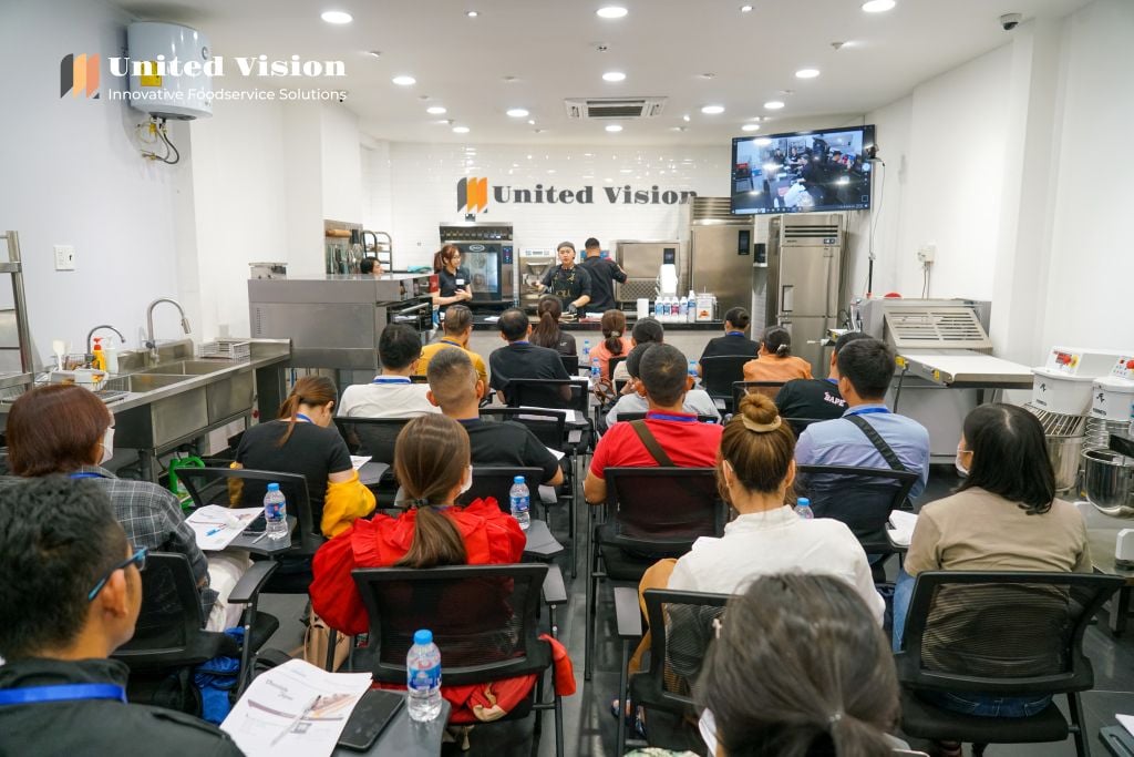 Frozen Dessert Demonstration - Opportunity To Exchange And Learn With Chef Otto Tay (World Champion 2019)