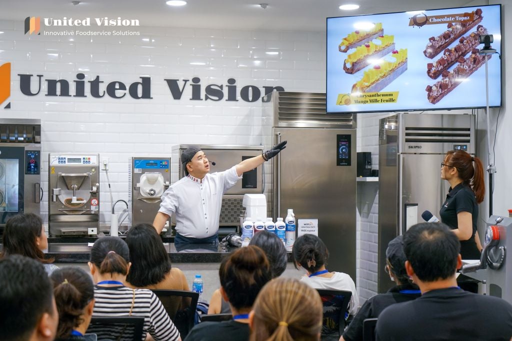 Frozen Dessert Demonstration - Opportunity To Exchange And Learn With Chef Otto Tay (World Champion 2019)