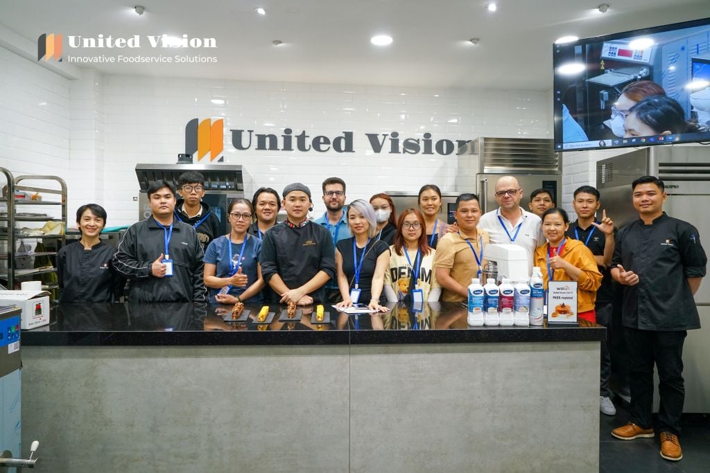 Frozen Dessert Demonstration - Opportunity To Exchange And Learn With Chef Otto Tay (World Champion 2019)