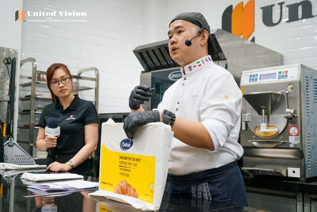 Frozen Dessert Demonstration - Opportunity To Exchange And Learn With Chef Otto Tay (World Champion 2019)