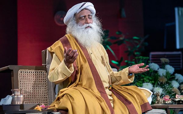 Sách Midnight with the Myst -Trò Chuyện Với Nhà Thần bí - Sadhguru