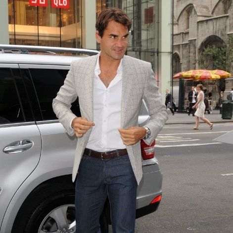 Mặc suit đẹp như Roger Federer