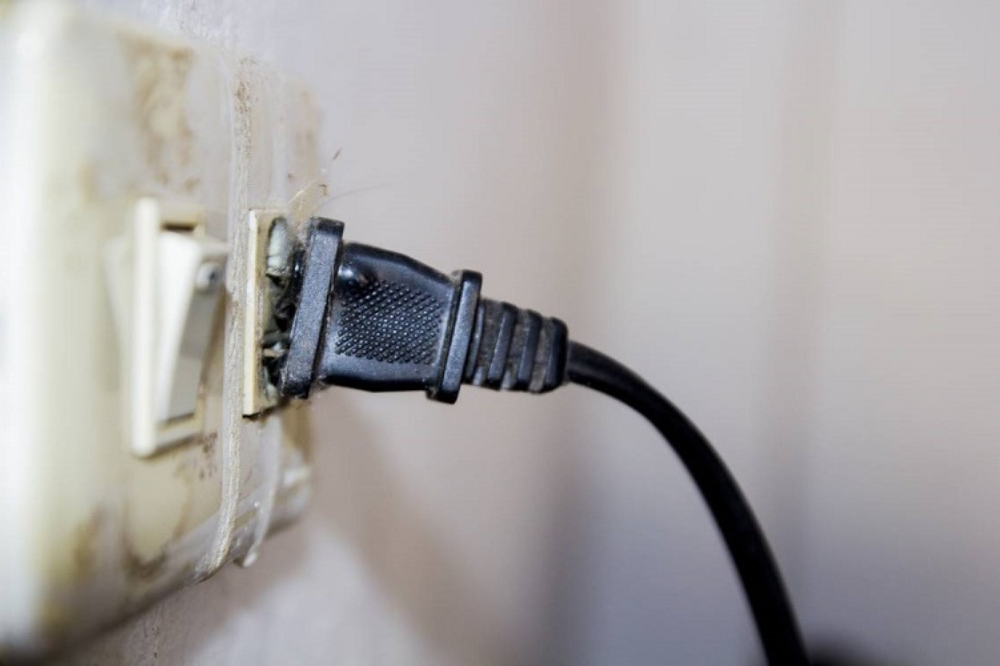 thiết bị dễ hư hỏng mùa nồm