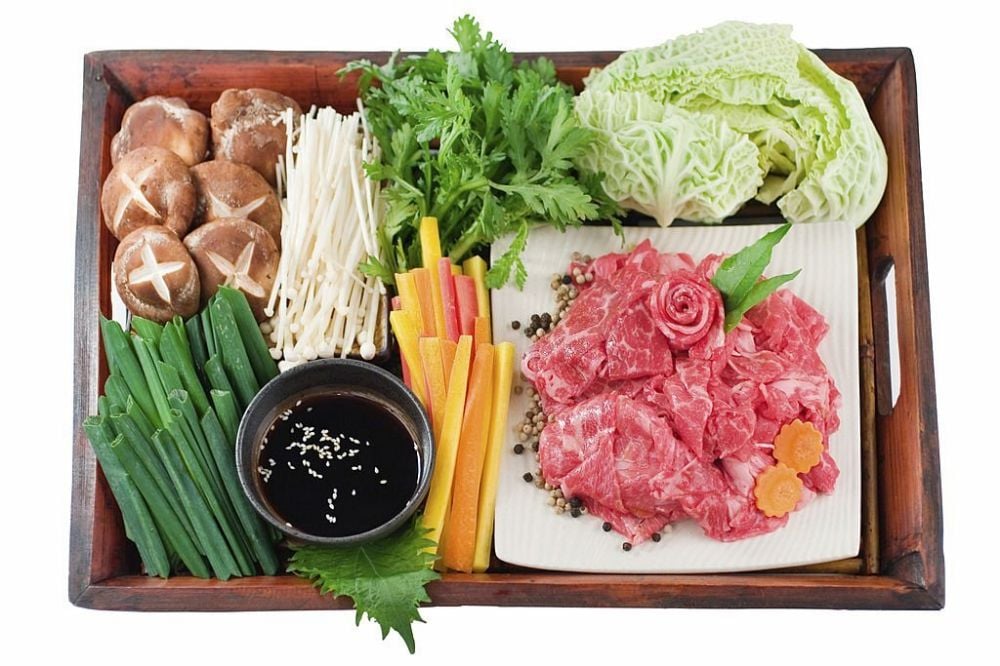 nguyên lẩu để chế chiến lẩu shukiyaki