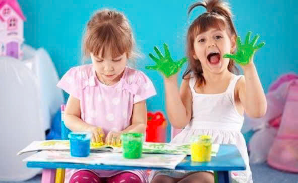 QUÁ TRÌNH PHÁT TRIỂN VẬN ĐỘNG CỦA TRẺ TRONG NHỮNG NĂM ĐẦU ĐỜI