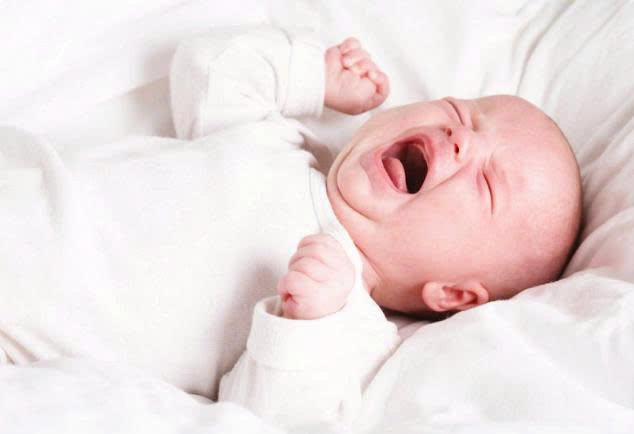 TẬT DÍNH THẮNG LƯỠI Ở TRẺ EM: KHI NÀO CẦN CAN THIỆP?