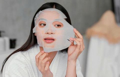 VÌ SAO NÊN DƯỠNG ẨM DA ?