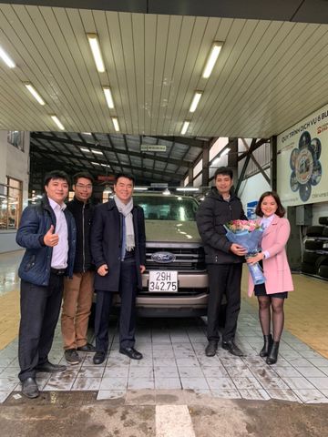 Event on 5.Feb.2020: BoM of SACOM handover the pick-up truck MLS Ford Rager to sales team in Hanoi branch office