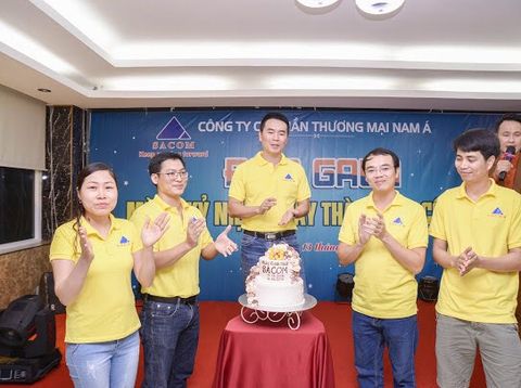 Nghỉ mát 2019 & sinh nhật công ty tại Đà Nẵng