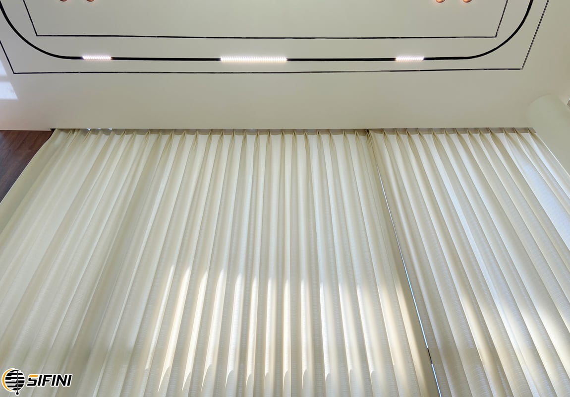 Rèm vải động cơ