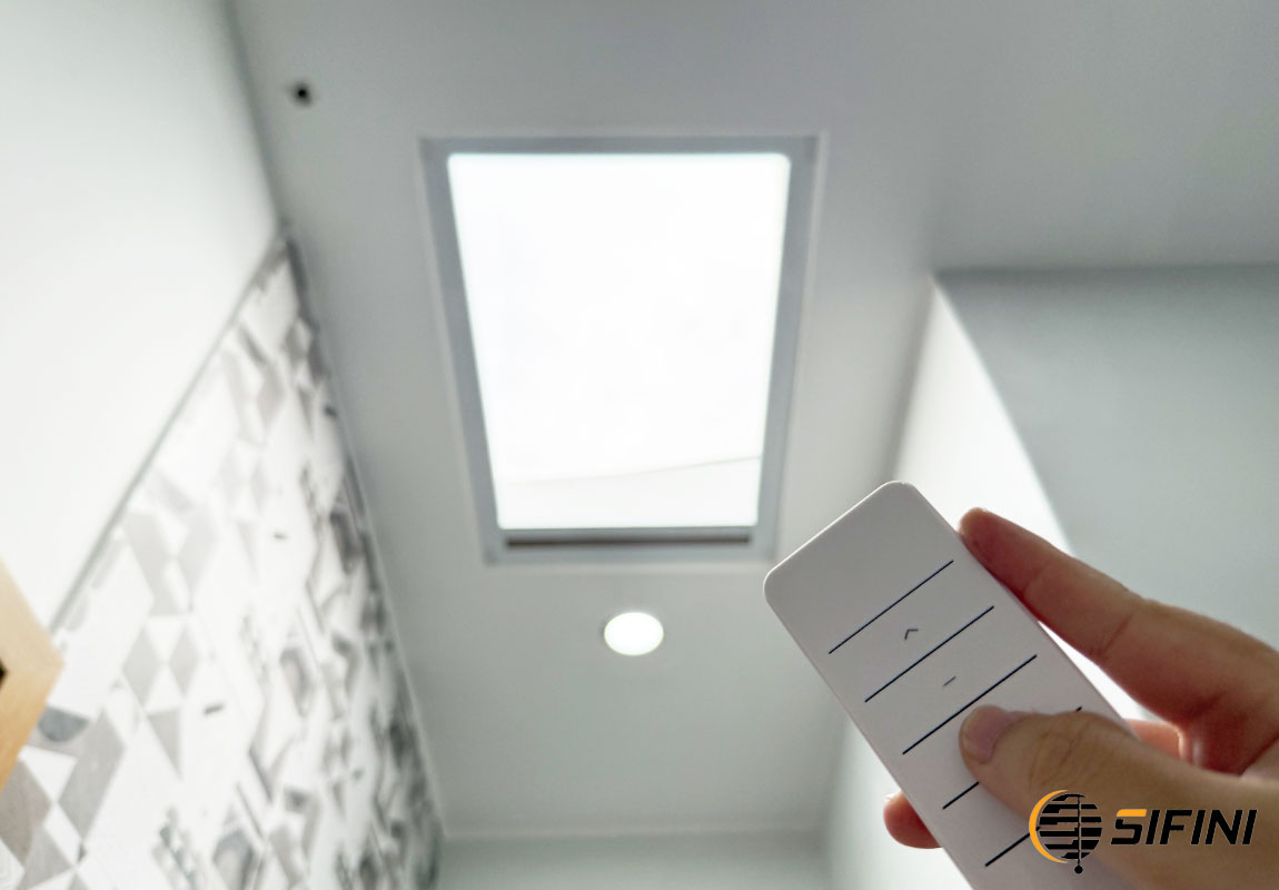 Rèm tổ ong giếng trời tự động