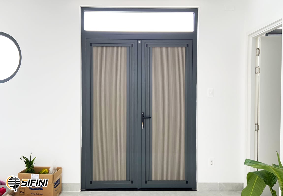 Rèm tổ ong gắn kính