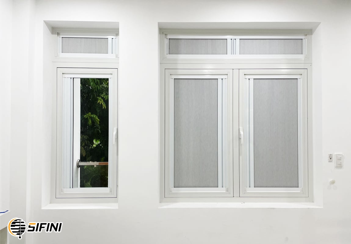 Rèm tổ ong gắn kính