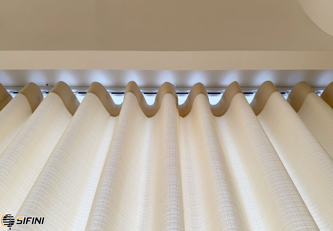 Rèm vải động cơ