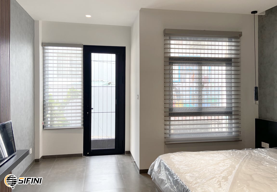 Rèm triple cửa sổ