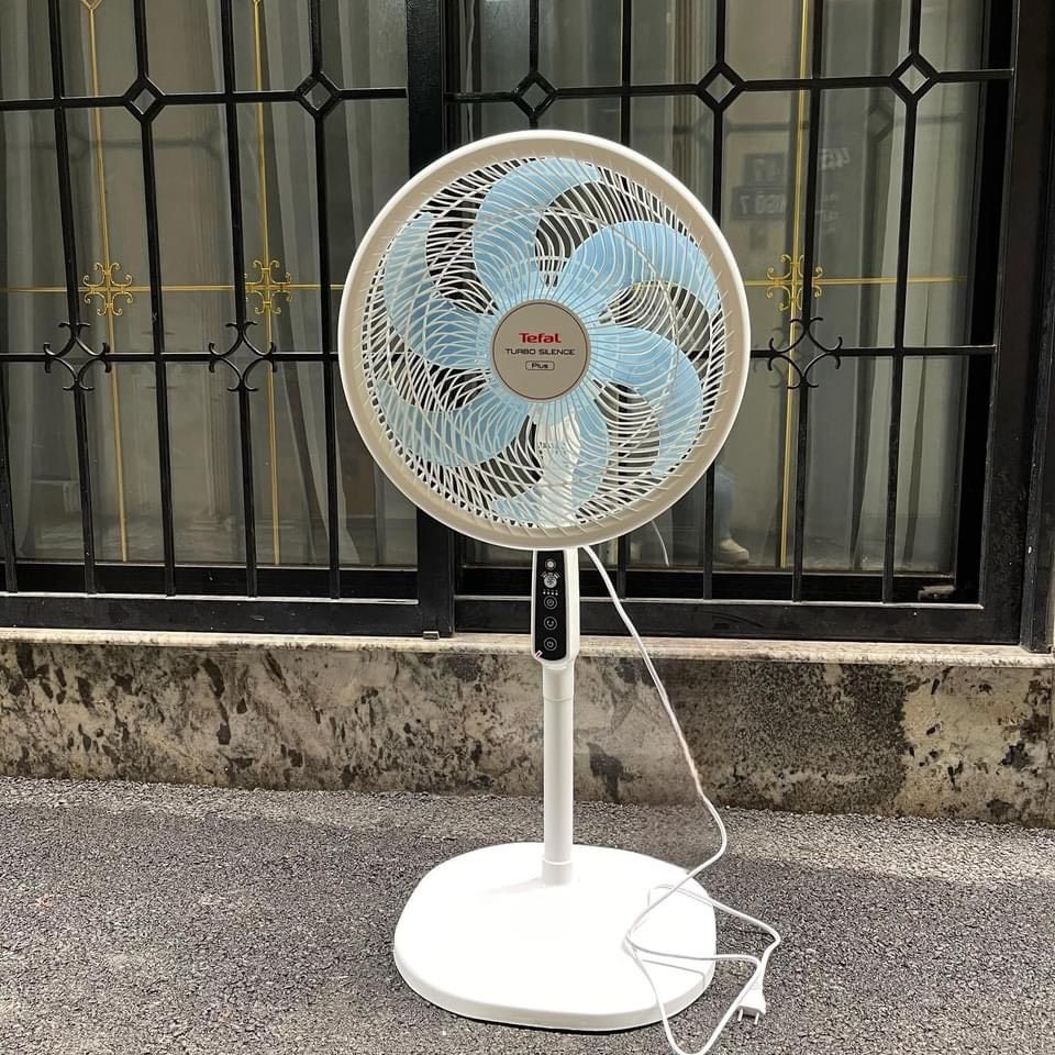 Quạt đứng Tefal Stand Fan VH689990 điều khiển từ xa